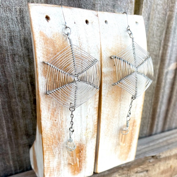 -HP- Lemurian Crystal Spider Web - Picture 13 of 13